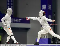 九游娱乐下载-击剑夜战：漓江银狐队强势反弹滇池猎隼队，主帅临场妙招争冠格局再洗牌的简单介绍